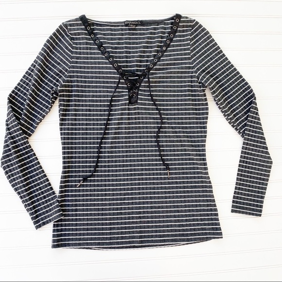 Ribbed V neck Lace up Shirt Size Large - Picture 4 of 7